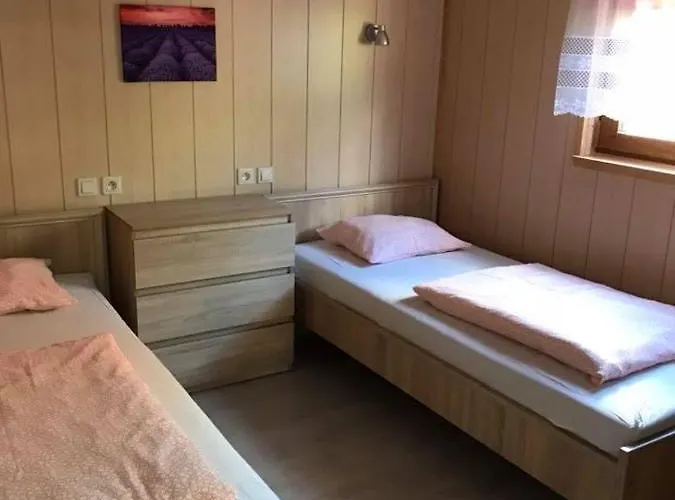 בית אירוח Zakatek Chlapowo I *